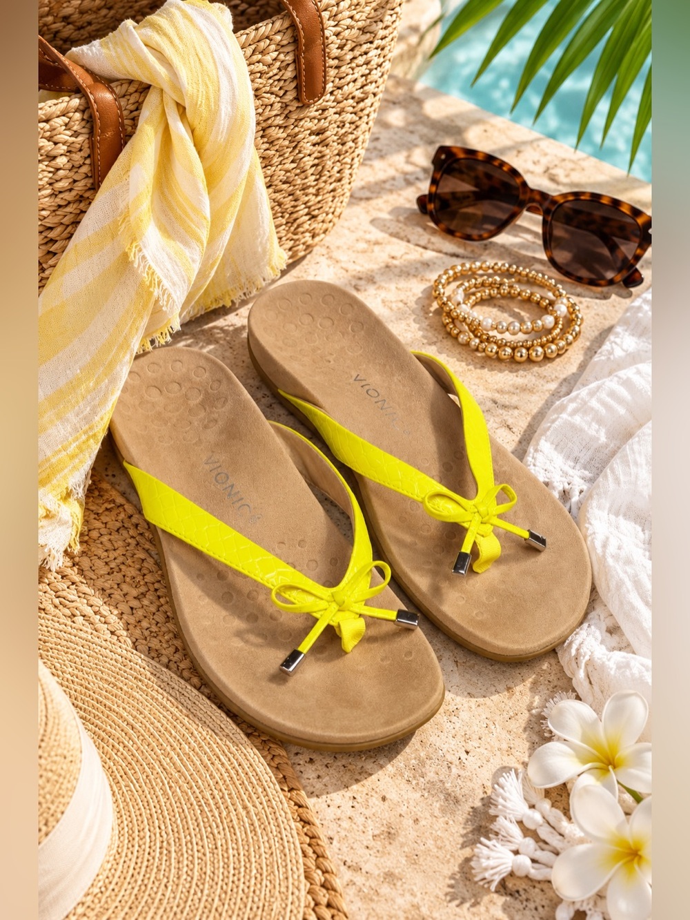 Vionic Bella Flip Flop Sandals 9.5 Neon Yellow Bow Thong NEW Without Box